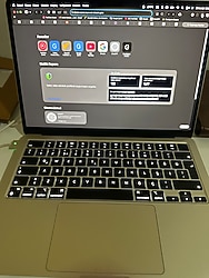 Apple mackbook Air m2 16/256 gb garantili