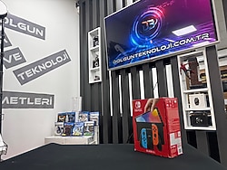 Nintendo Switch 128GB OLED Kırmızı-Mavi Kutulu (İKİNCİ EL)