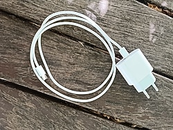 iPhone 15 şarj aleti