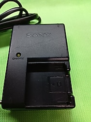 176 SONY BC-CSGC KAMERA VİDEO FOTOĞRAF MAKİNASI PİL BATARYA SARJ CİHAZI 1850 TL.176