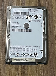 FUJİTSU 120 GB 2.5 SATA HARDDİSK(SAĞLIK%100)