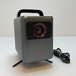 Anker Nebula Cosmos Laser 4K Projeksiyon Cihazı