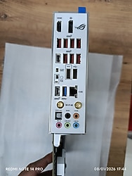 Asus Rog Strix X670E-A Gaming Wi-Fi AMD AM5 DDR5 ATX Anakart