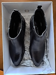 Siyah bayan deri bot