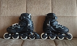 Decathlon Oxelo Abec 3 paten 35 - 38 numara kırık delik yoktur kullanıma bağlı çizikler vardır