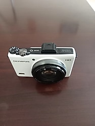 Olympus XZ-1 Fotoğraf Makinesi