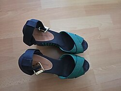 tommy hilfiger 39 numara