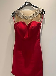 Kırmızı abiye taşlı ve transparan elbise