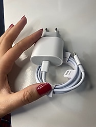 iPhone şarj aleti