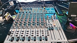 behringer mikser