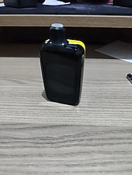 Siyah ve Sarı Elektronik Cihaz