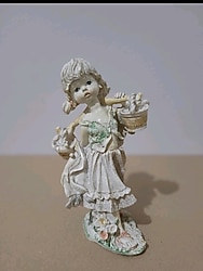 Su Taşıyan Kız Vintage Biblo