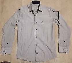 KIĞINLI GRİ GÖMLEK KIĞINLI GRİ GÖMLEK KIĞINLI GRİ GÖMLEK