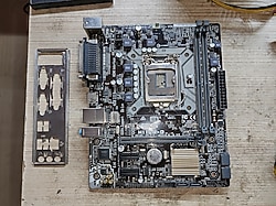 ASUS H110M-D Intel H110 LGA 1151 DDR4 6 VE 7. NESİL İÇİN ANAKART