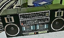 Çift kasetli kasetçalar ve Radyo