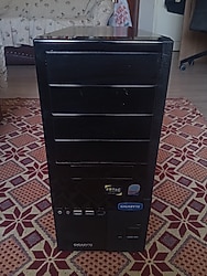 İntel E5300 + 4GB RAM PC Gigabyte Kasa
