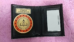 KLAS.MİLLİ EĞİTİM BAKANLIĞI ROZETLI CÜZDANI SATINAL.SADECE KURUM ADRESINE GONDERILIR.SIVILE SATILMAZ.