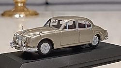 Corgi Vanguards 1:43 Jaguar MKII