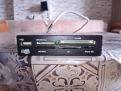 PC Kasa Tipi Bross 3.5'' USB Yuvalı Kart Okuyucu (PH-IRC-BC)