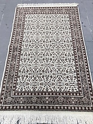 Eldokuması naturel renklerde çiçekli Kayseri Bünyan halısı 113cm x 176cm