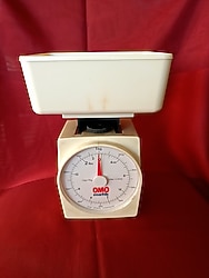 VİNTAGE OMO MATİK MUTFAK TERAZİSİ NOSTALJİK KOLEKSİYONLUK.