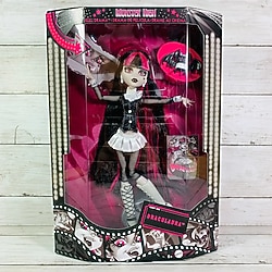 Monster High Reel Drama Serisi Draculaura Koleksiyon Bebek HKN27