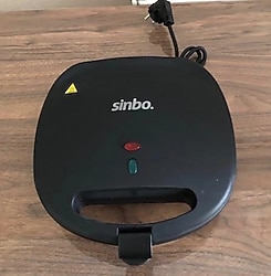 Sinbo Siyah Tost ve Izgara Makinesi 750W