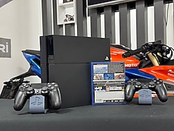 PlayStation 4 Fat 500GB Çift Kol + Grand Theft Auto (Gta5) Oyun CD’si (İKİNCİ EL)