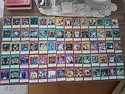 İngilizce Bandit Keith Destesi 70 Yugioh Kartı