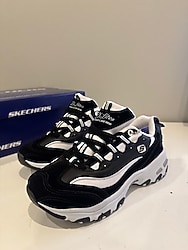 Skecherss