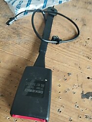 AUDİ Q5 2009-2017 Modellerine uyumlu,emniyet kemer tokası