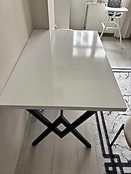 Mutfak masası ve sandalyeler