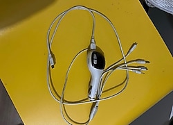 İPhone Samsung 4 uçlu+T,p,c araç şarj cihazı