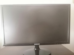 SAMSUNG MONİTOR 22" TEMİZ,İKİNCİ EL