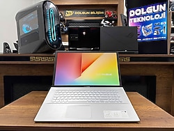 Asus VivoBook 17 X712DA AMD Ryzen 5 3500U 20GB 512GB SSD 17.3" FHD (İKİNCİ EL)