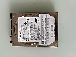 TOSHİBA 120 GB 2.5" SATA HARDDİSK