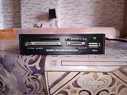 PC Kasa Tipi 3.5'' USB Yuvalı Kart Okuyucu