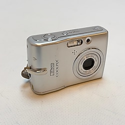 Nikon Coolpix L10 Dijital Fotoğraf Makinesi