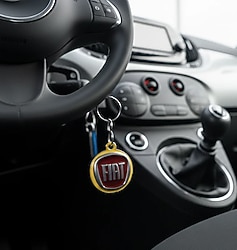 Fiat Logo Tasarımlı Kişiye Özel Epoksi Anahtarlık - Şık Tasarım