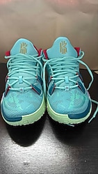 42 numara Nike Kyrie Ayakkabı