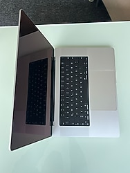 2021 Apple MacBook Pro 16'' M1 Pro - 16 GB RAM- 512GB SSD