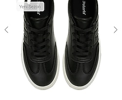 #Polaris Siyah Kadın Sneaker sıfır ürün Günlük şıklığı ve konforu bir arada sunan sade ama güçlü tasarımıyla her kombine