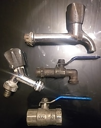 3 Adet Musluk ve 1 Adet Vana ( 4 Parça)