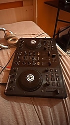 Native Instruments Traktor Kontrol S2 MK2 + OneOdio Studio