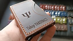 -sıfır ürün- hakiki deri kişiye özel RFİD güvenlikli mekanizmalı kartlık