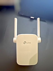 TP-LINK Wi-Fi Range Extender RE205 750 Mbps
