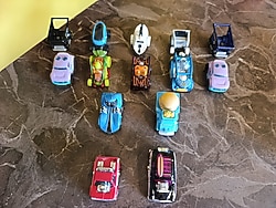 Hot Wheels 14 li lot