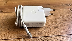 Orjinal MacBook MacSafe şarj cihazı