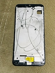 Samsung Galaxy A30 Ekran Çıta