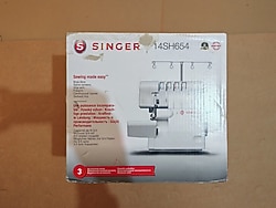 Singer 14sh654 overlok makinesi. sıfır
